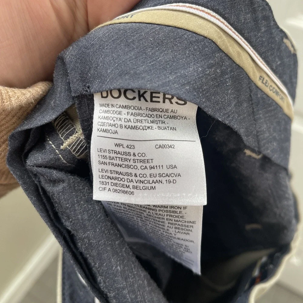 Dockers Pants Men's 42x30 Brown Straight‎ Fit Flex Comfort Khakis Pockets Casual